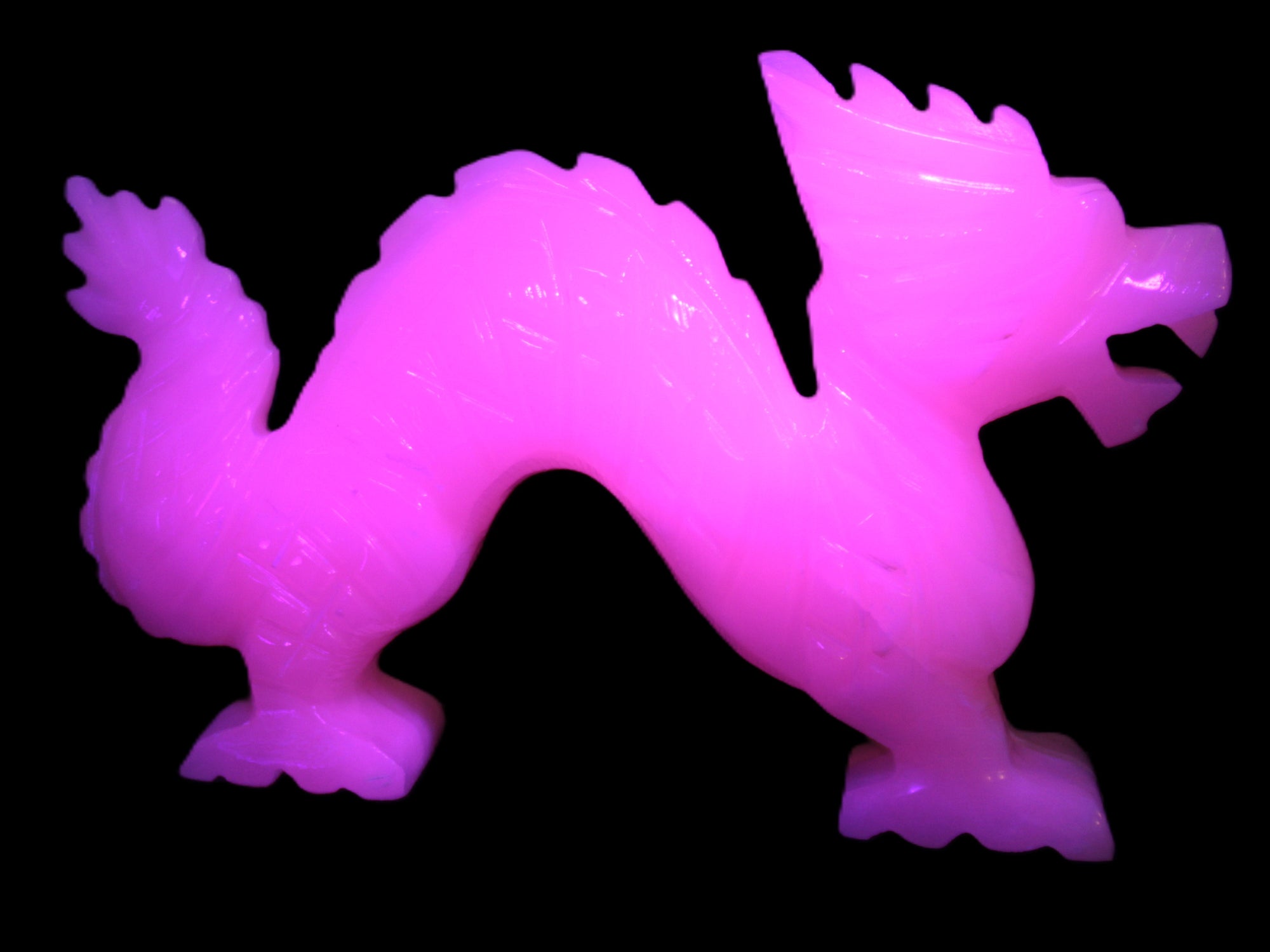 Mangano Calcite hand-carved Dragon 907g Rocks and Things