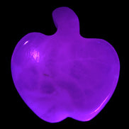 Mangano Calcite apple 37.8g in UV light