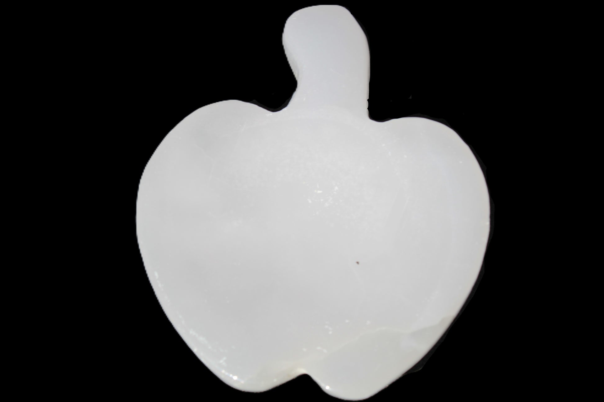 Mangano Calcite hand-carved apple 62-68g Rocks and Things