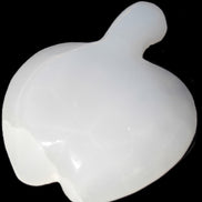 Mangano Calcite hand-carved apple 62-68g Rocks and Things