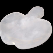 Mangano Calcite hand-carved apple 62-68g Rocks and Things