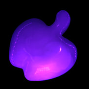 Mangano Calcite hand-carved apple 62-68g Rocks and Things