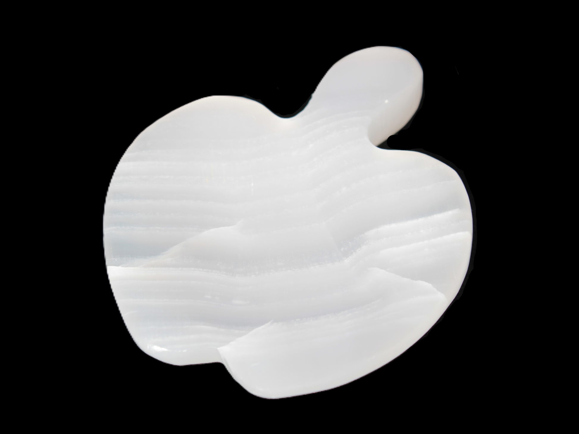 Mangano Calcite hand-carved apple 50-59g Rocks and Things