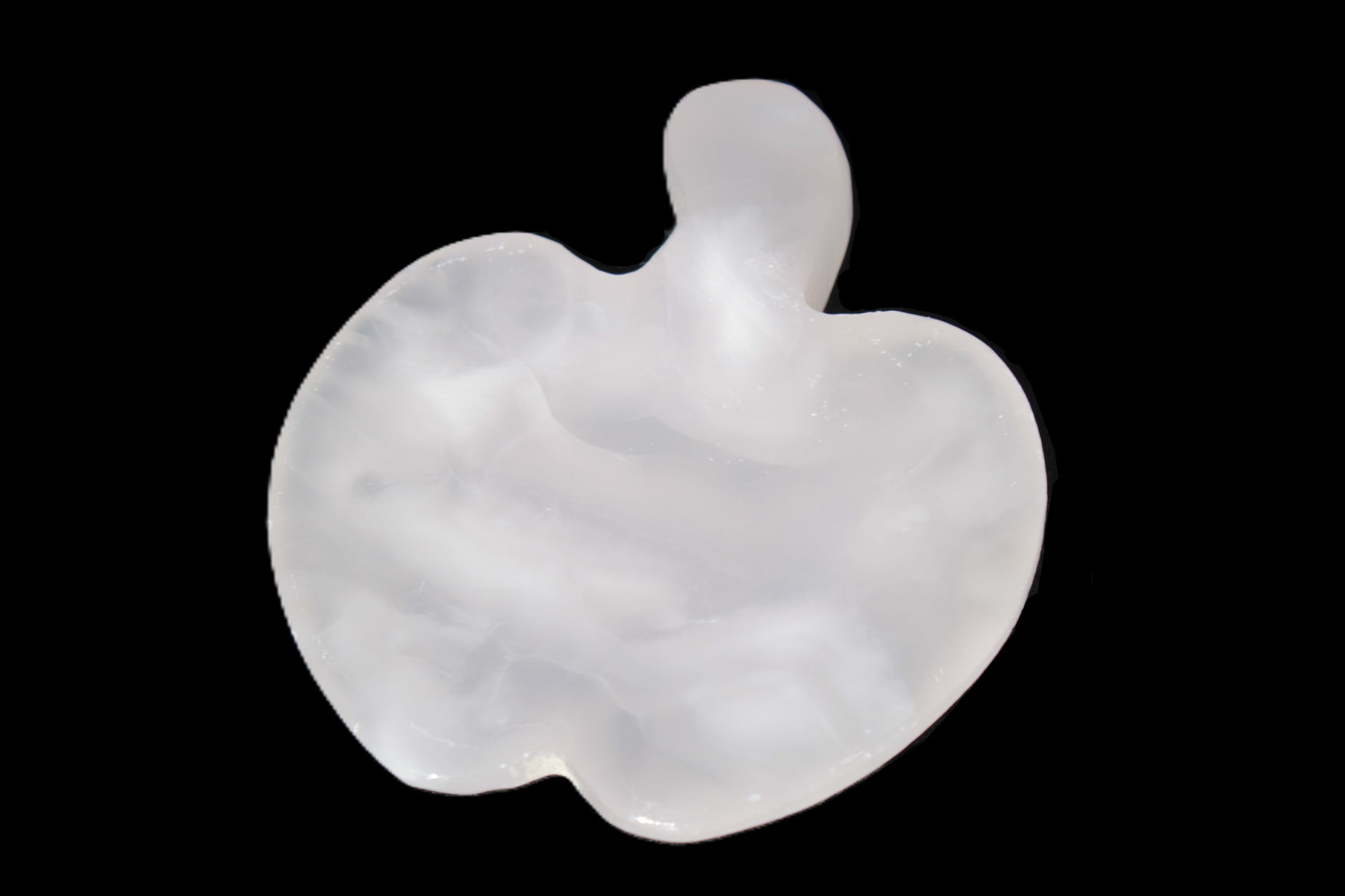 Mangano Calcite hand-carved apple 50-59g Rocks and Things