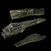 Long blade Epidote 3 crystals 69.7ct  13.9g in sunshine - Rocks and Things Store