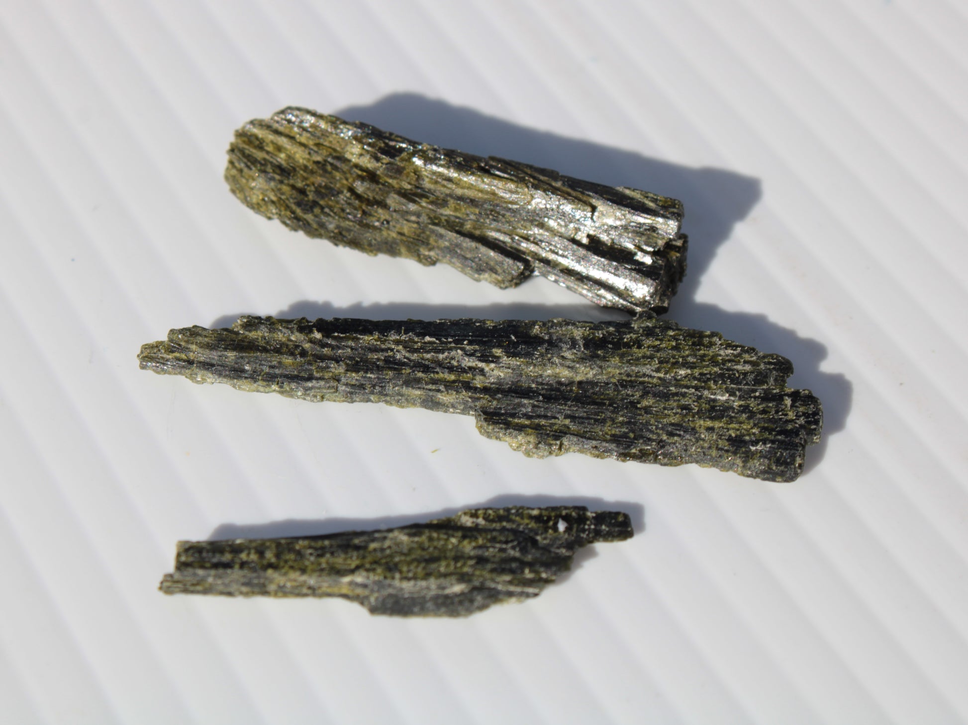 Long blade Epidote 3 crystals 69.7ct  13.9g Rocks and Things