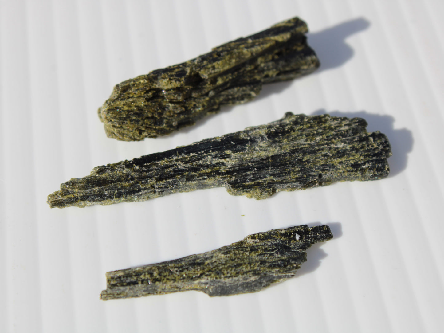 Long blade Epidote 3 crystals 69.7ct  13.9g Rocks and Things