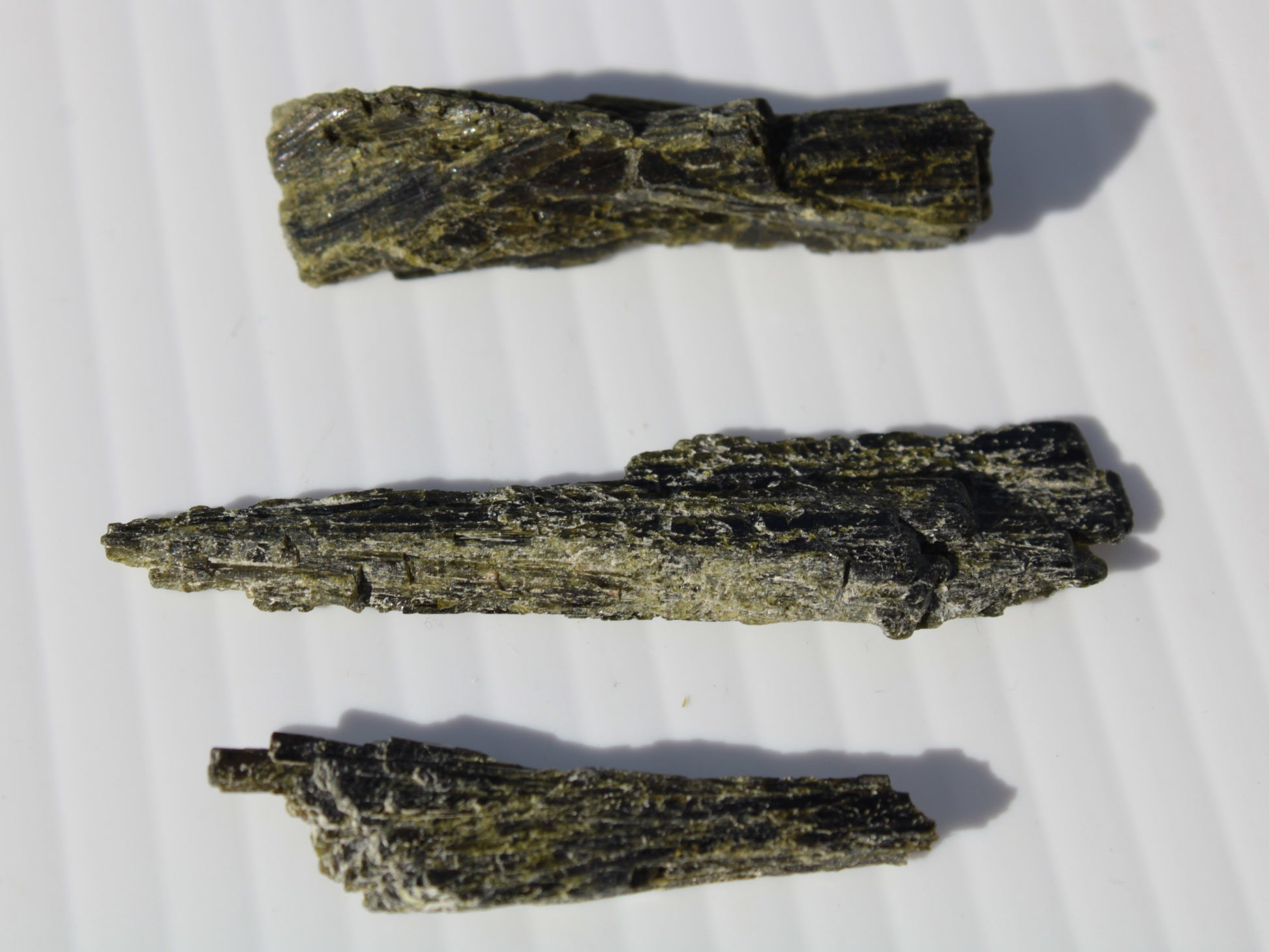 Long blade Epidote 3 crystals 69.7ct  13.9g Rocks and Things