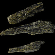 Long blade Epidote 3 crystals 69.7ct  13.9g in sunshine - Rocks and Things Store