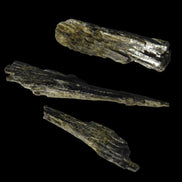 Long blade Epidote 3 crystals 69.7ct  13.9g in sunshine - Rocks and Things Store