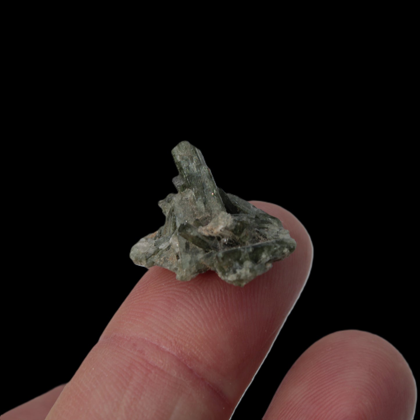 Tiny green Epidote cluster 11ct 2.2g Rocks and Things