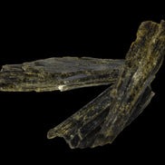 Epidote 3 crystals 30-38mm 33.9ct 6.8g in sunlight - Rocks and Things Store