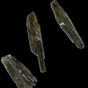 Epidote 3 crystals 30-38mm 33.9ct  6.8g in sunlight - Rocks and Things Store