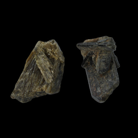 Epidote 2 clusters 42.4ct 8.5g in sunlight - Rocks and Things Store