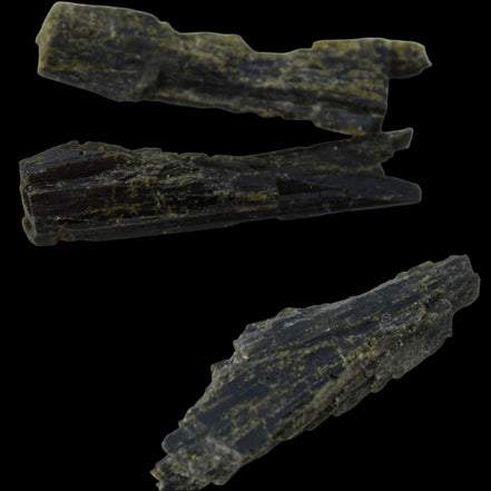 Epidote 3 crystals 38mm 47.1ct 9.4g in sunlight - Rocks and Things Store