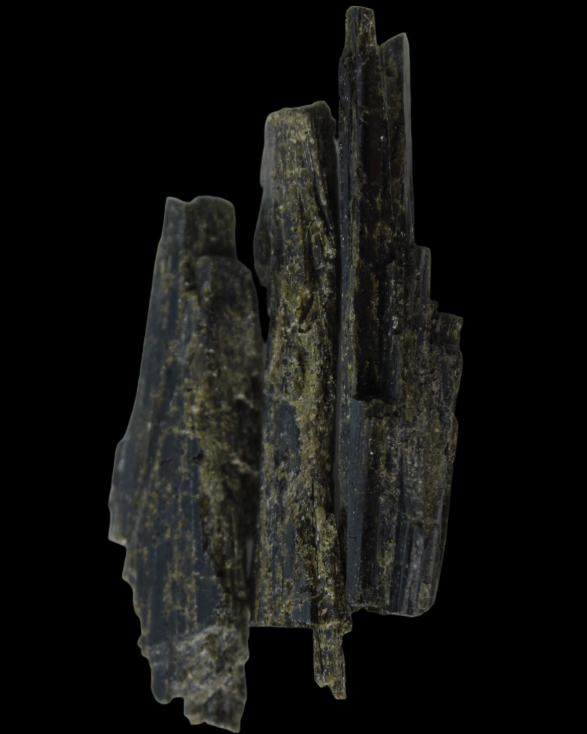 Epidote 3 crystals 38mm 47.1ct 9.4g in sunlight - Rocks and Things Store