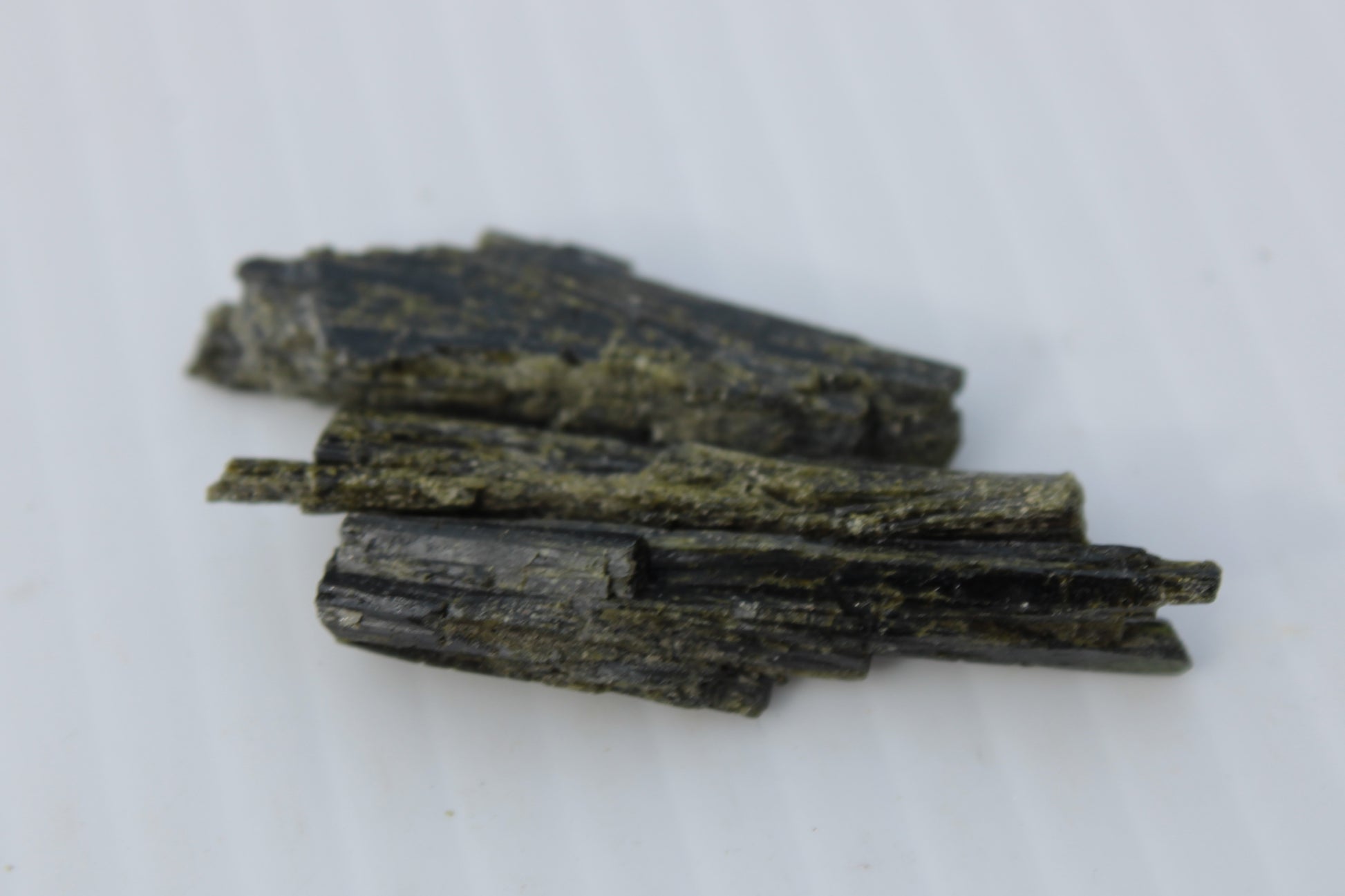 Epidote 3 crystals 38mm  47.1ct  9.4g Rocks and Things