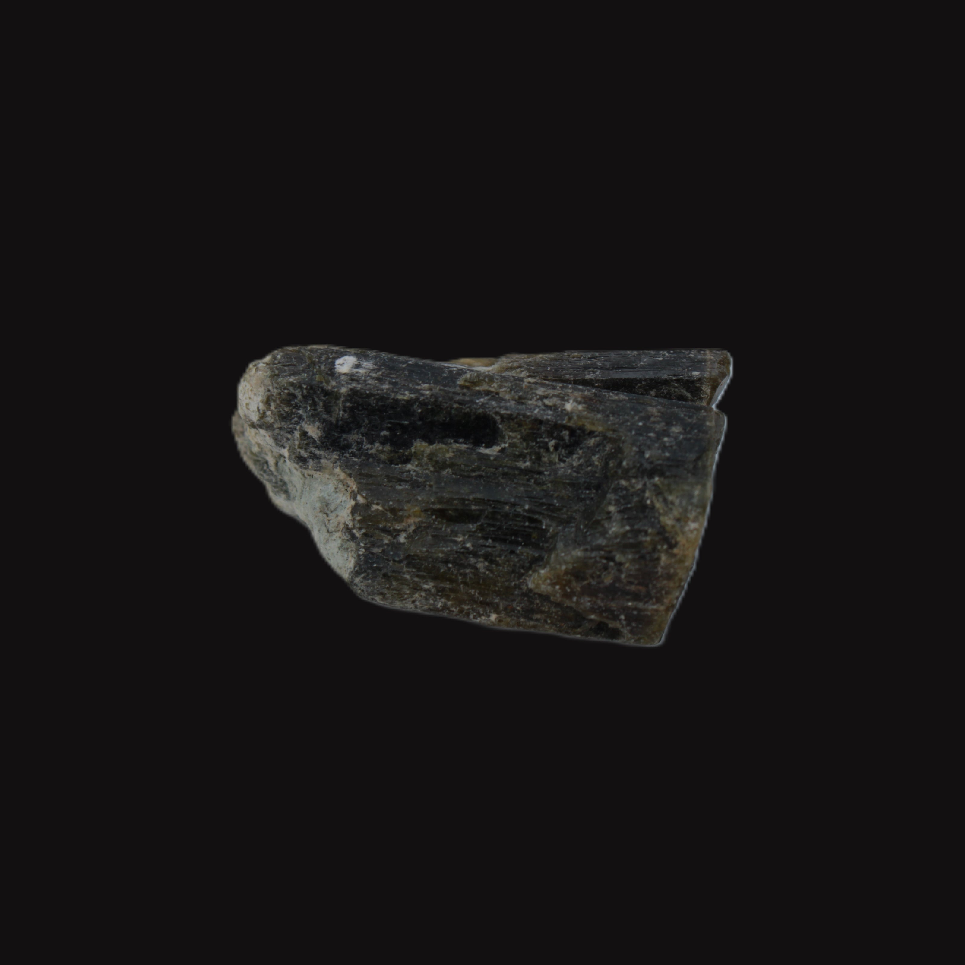 Epidote crystal 52.4ct 10.5g in sunlight - Rocks and Things Store