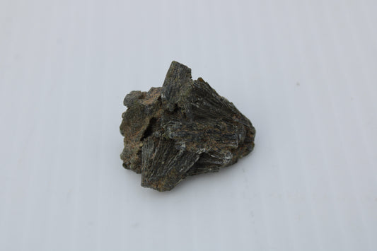 Epidote crystal 46.6ct 9.3g Rocks and Things