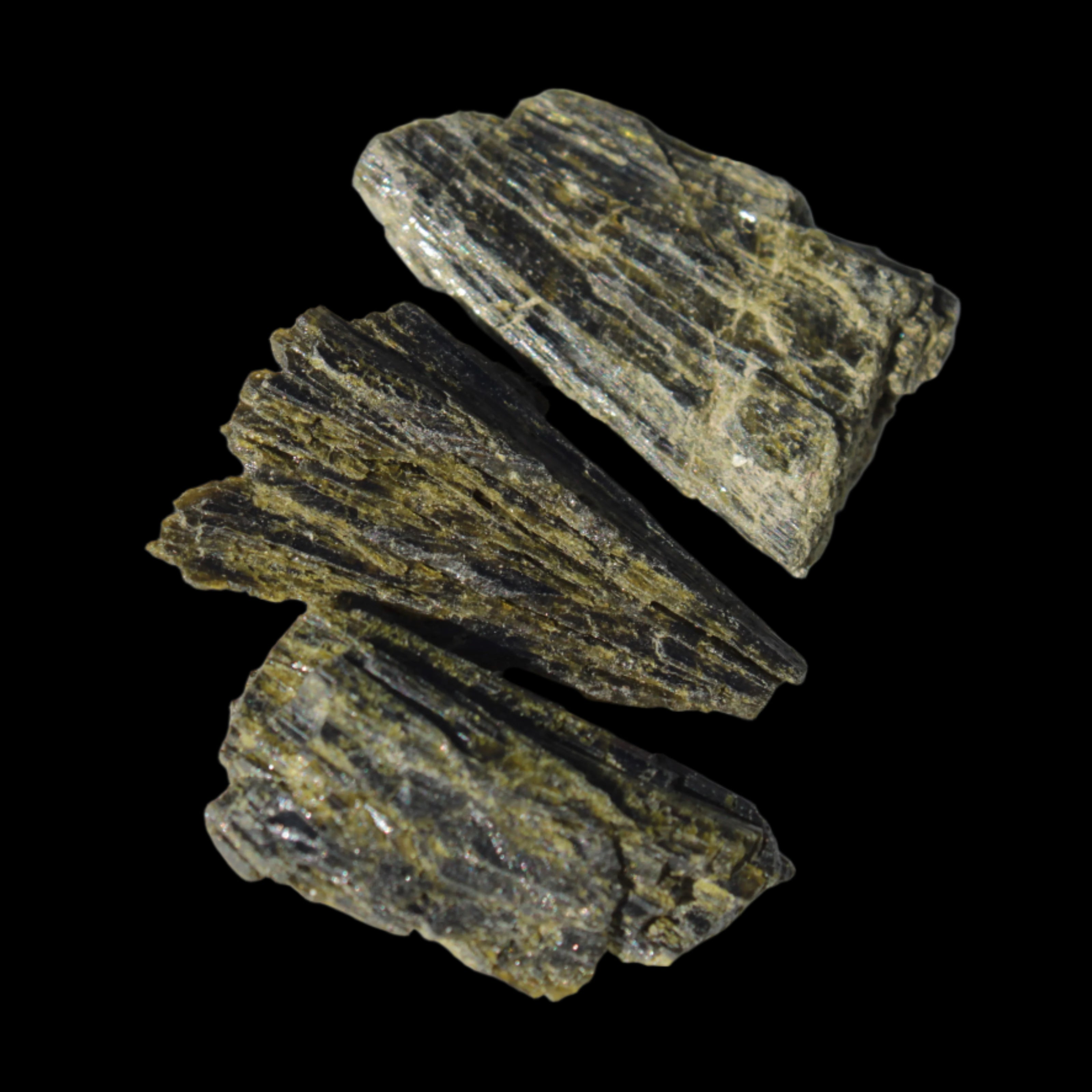 Epidote 3 crystals 52ct 10g in sunshine - Rocks and Things Store