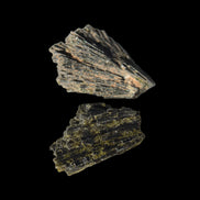 Epidote 2 crystals 35/39ct 7g in sunshine - Rocks and Things Store