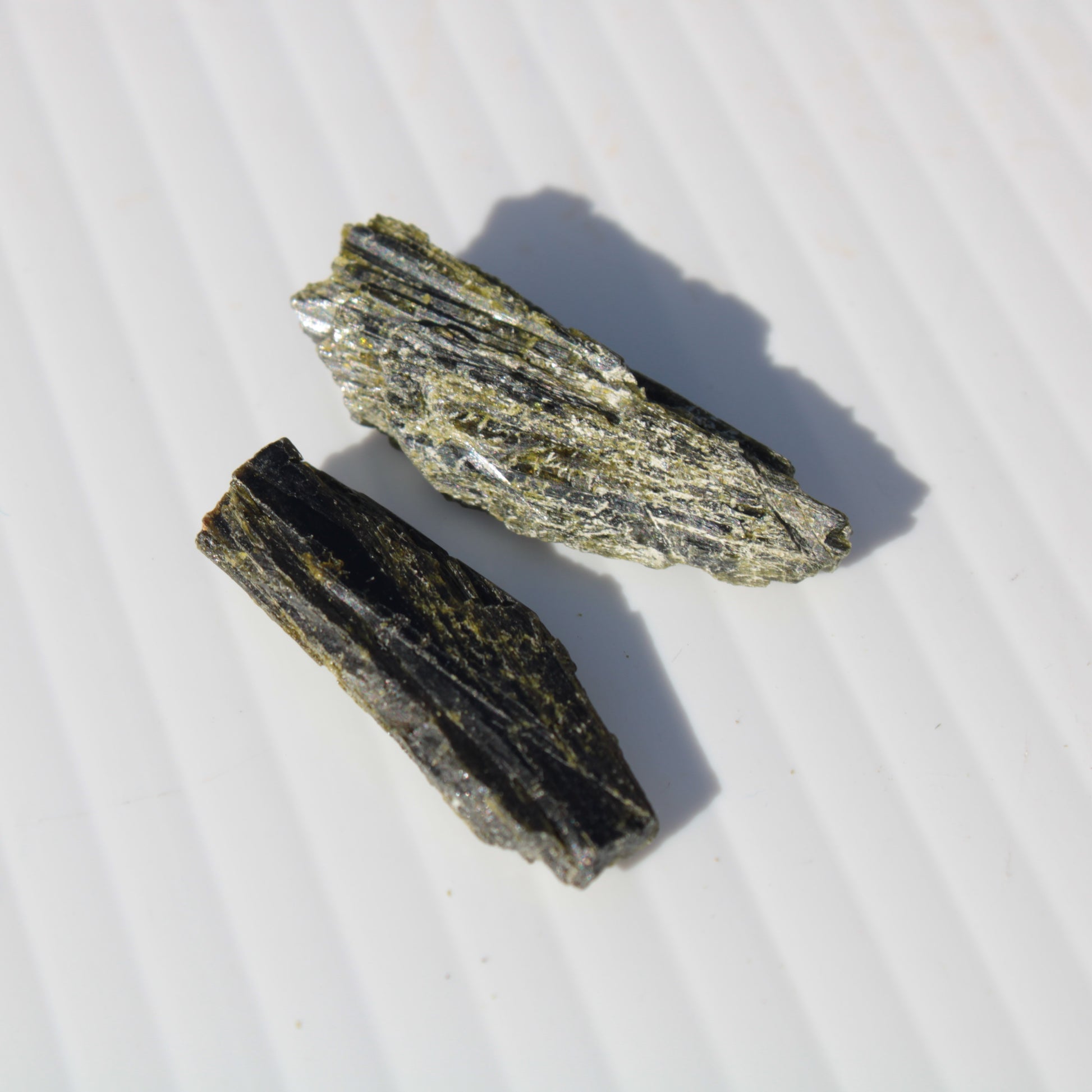 Epidote 2 crystals 35/39ct 7g Rocks and Things