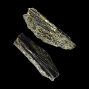 Epidote 2 crystals 35/39ct 7g in sunshine - Rocks and Things Store