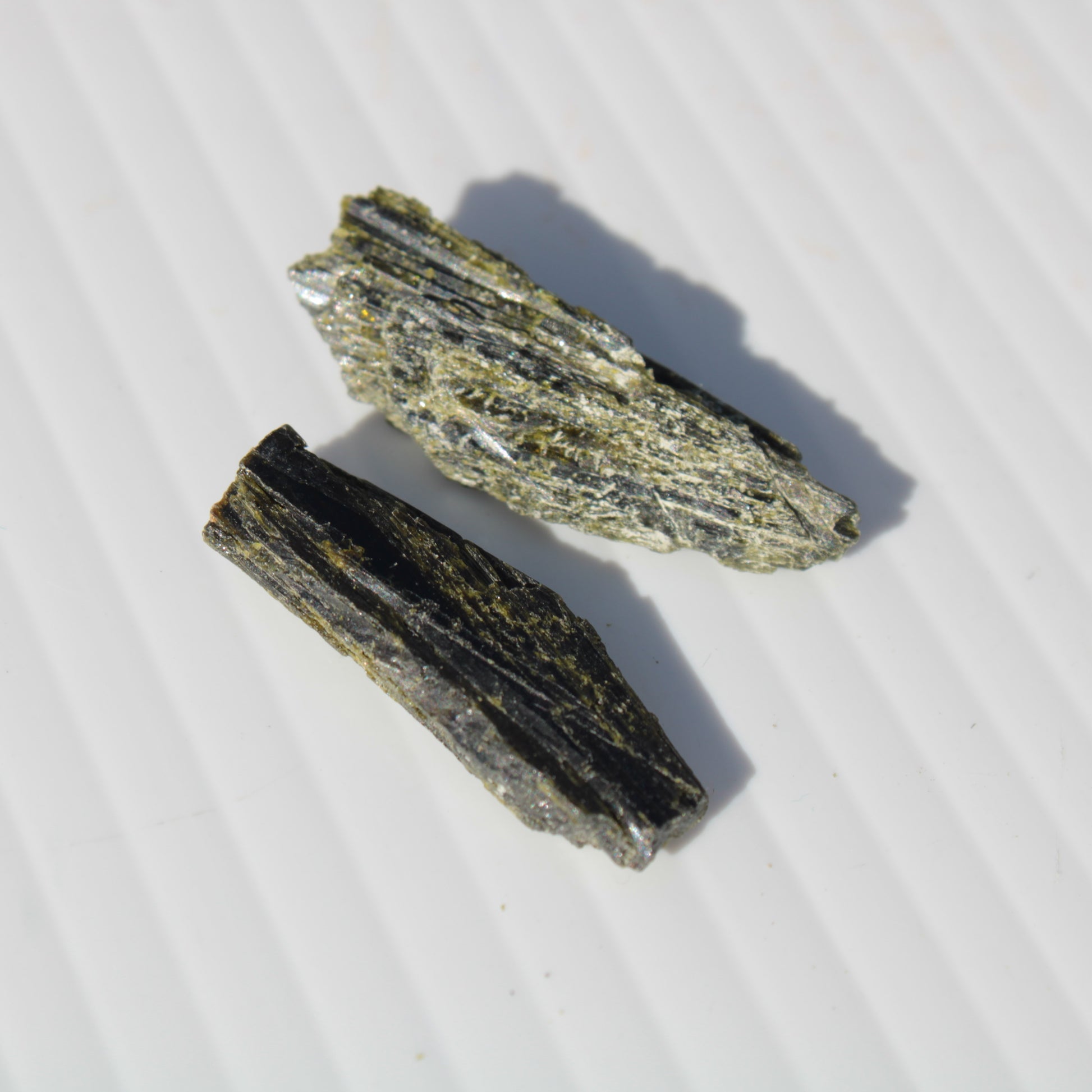 Epidote 2 crystals 35/39ct 7g Rocks and Things