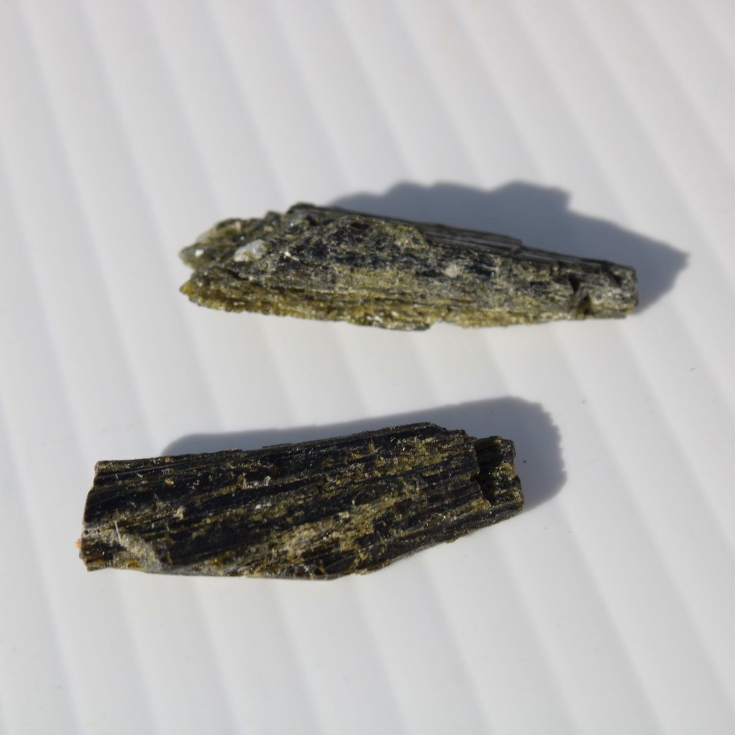 Epidote 2 crystals 35/39ct 7g Rocks and Things