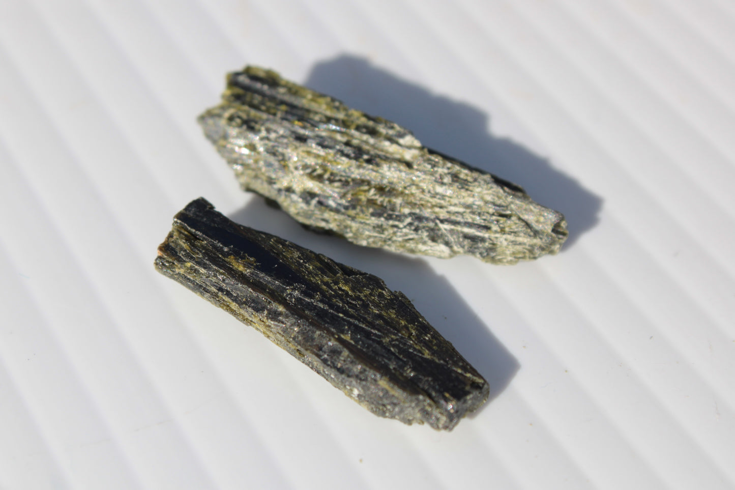 Epidote 2 crystals 35/39ct 7g Rocks and Things