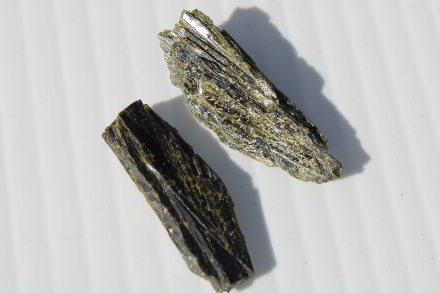 Epidote 2 crystals 35/39ct 7g Rocks and Things