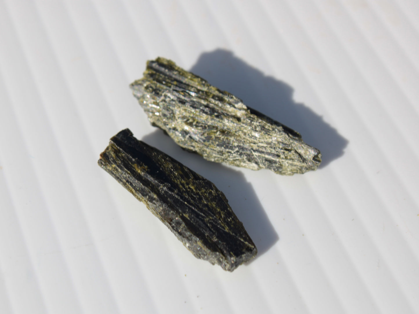 Epidote 2 crystals 35/39ct 7g Rocks and Things