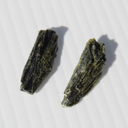 Epidote 2 crystals 35/39ct 7g Rocks and Things