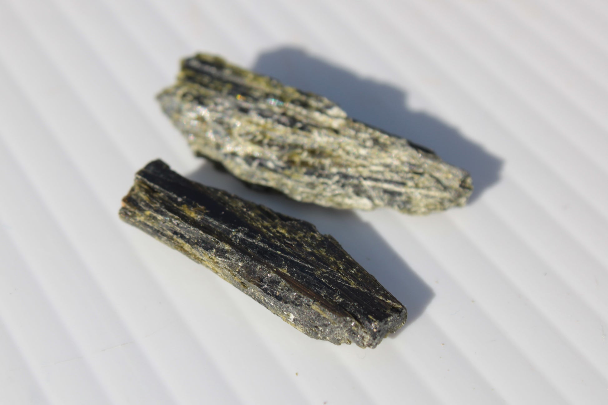 Epidote 2 crystals 35/39ct 7g Rocks and Things