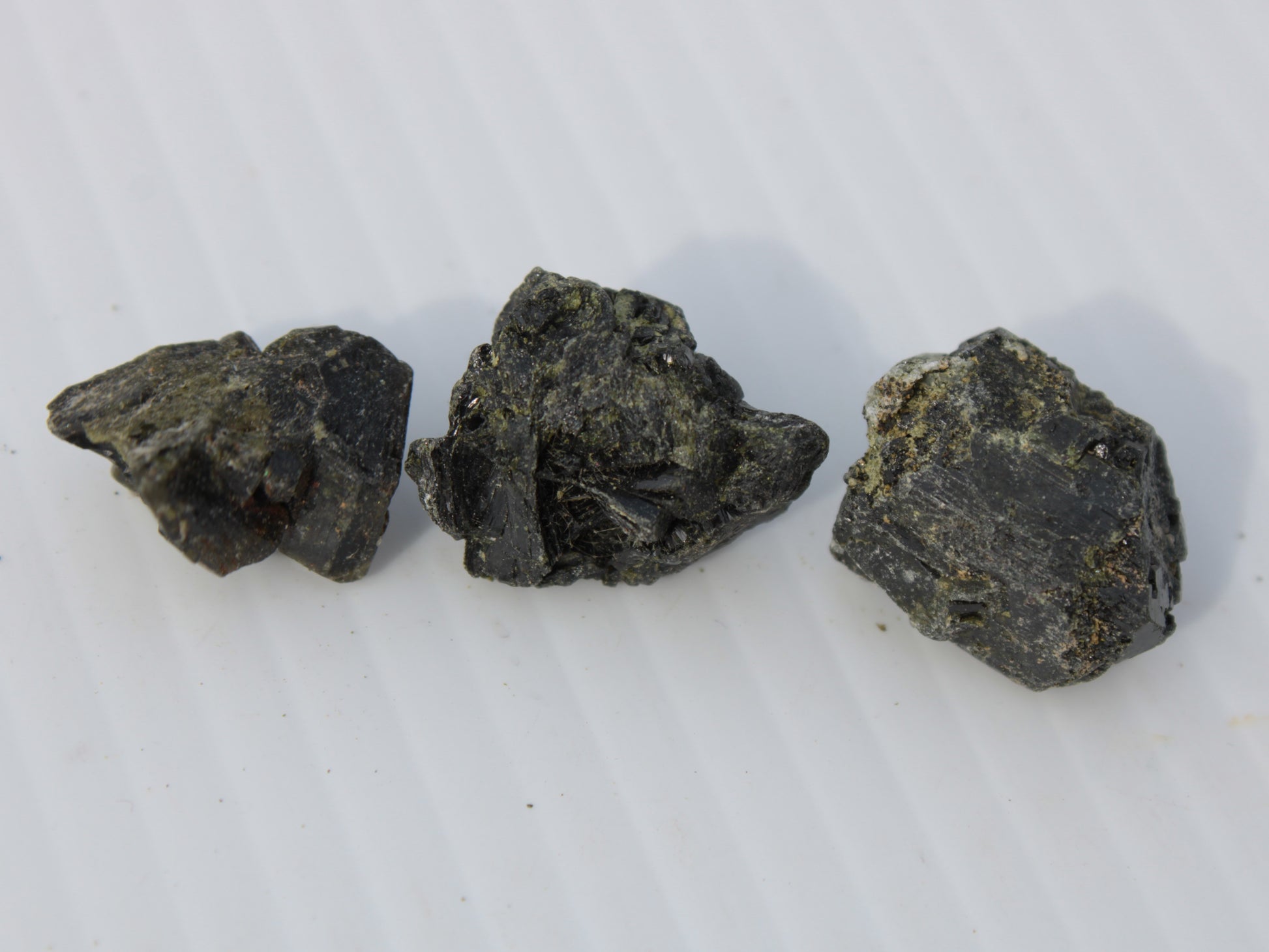 Epidote 3 clusters 87.3ct 17.4g Rocks and Things