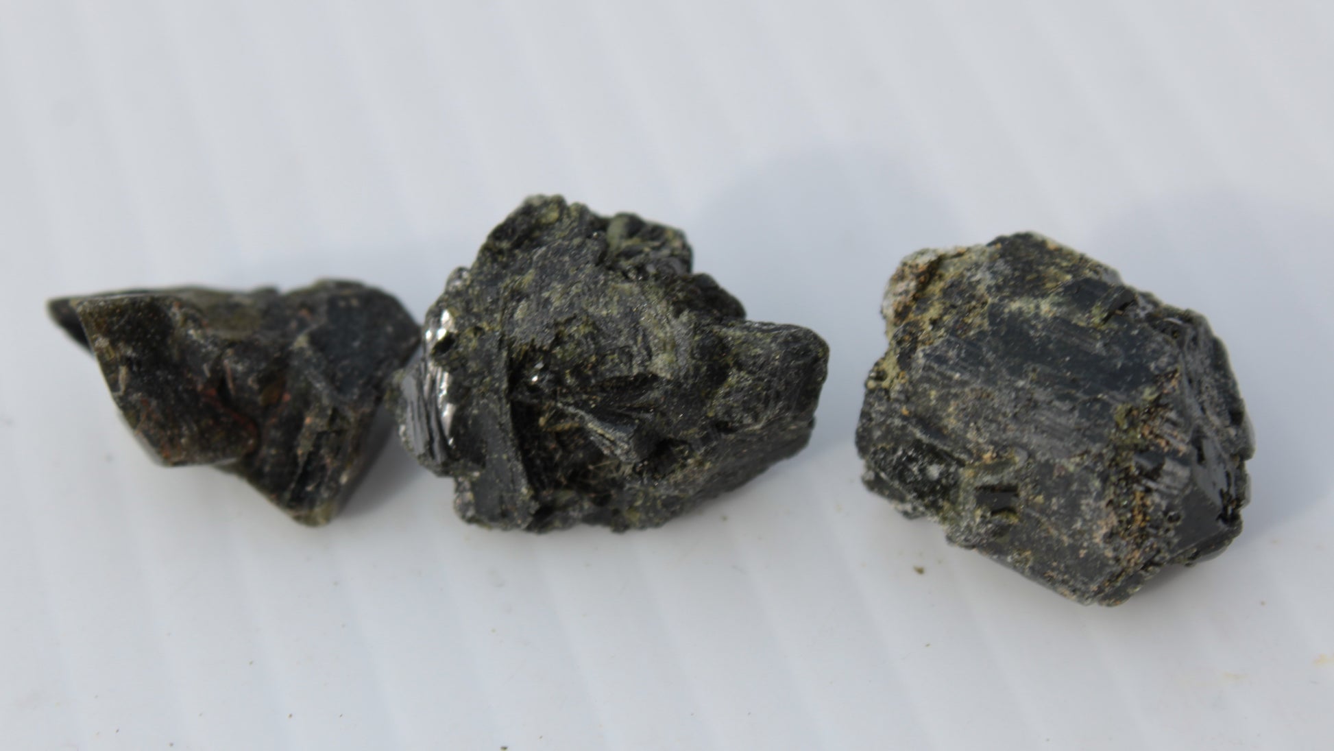 Epidote 3 clusters 87.3ct 17.4g Rocks and Things