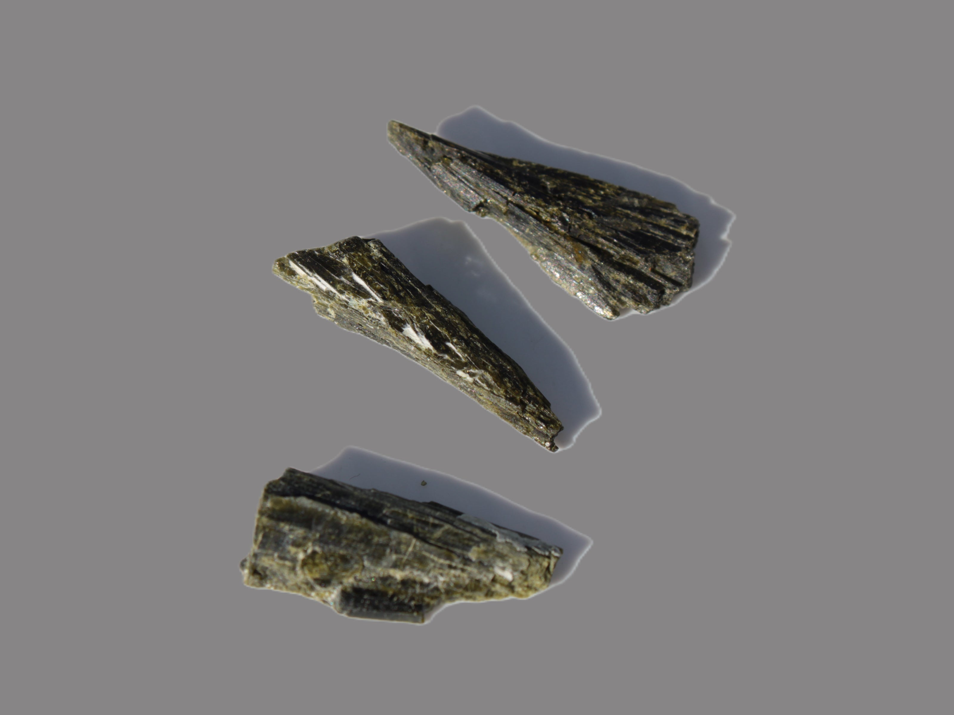 Epidote 3 crystals 24/25ct 5g Rocks and Things
