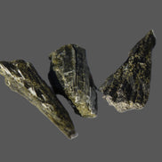 Epidote 3 crystals 24/25ct 5g Rocks and Things