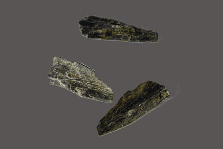 Epidote 3 crystals 24/25ct 5g Rocks and Things