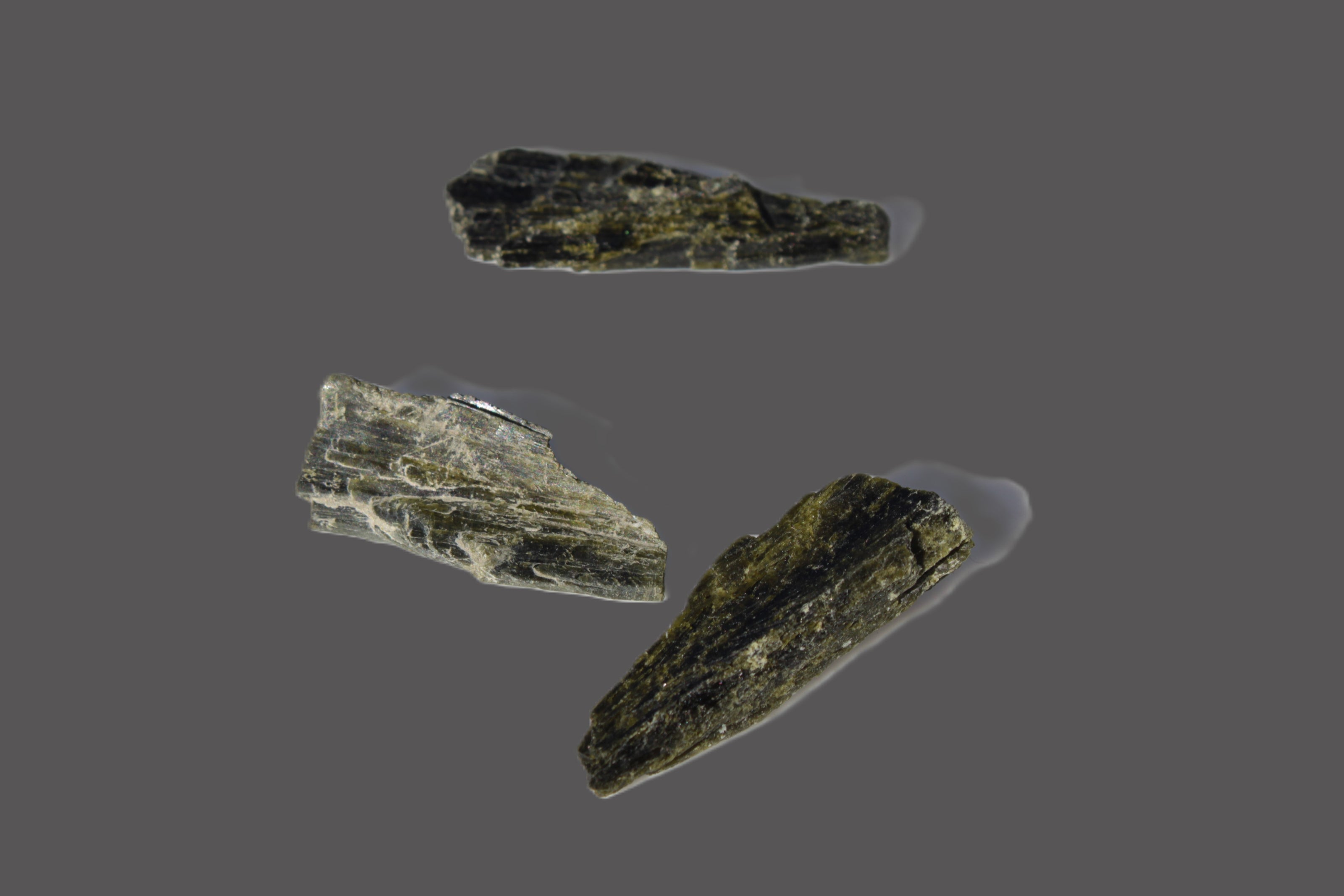 Epidote 3 crystals 24/25ct 5g Rocks and Things