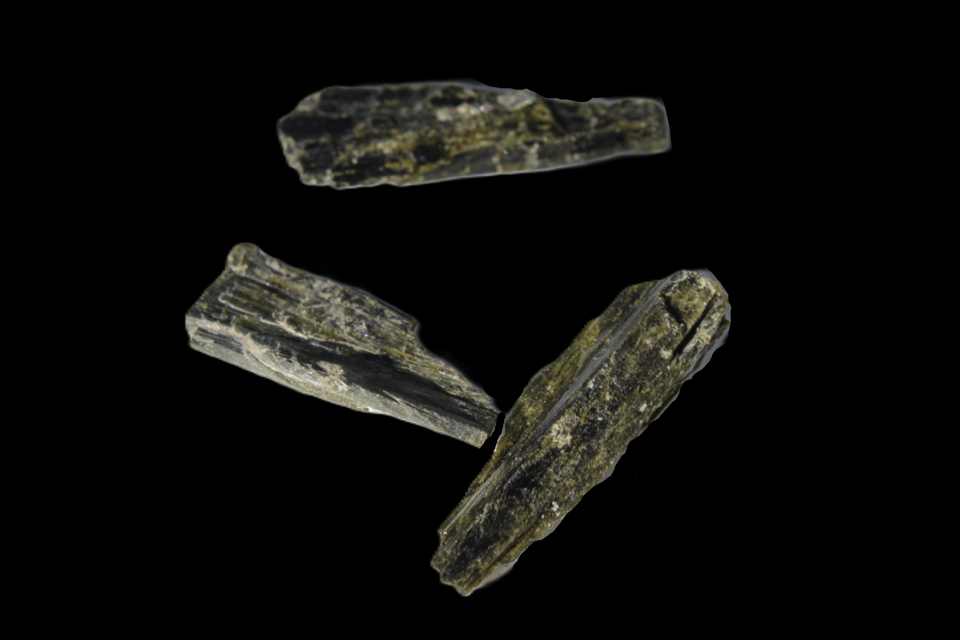 Epidote 3 crystals 24/25ct 5g Rocks and Things
