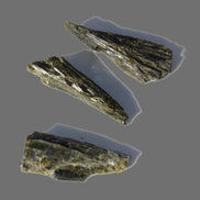 Epidote 3 crystals 24/25ct 5g Rocks and Things