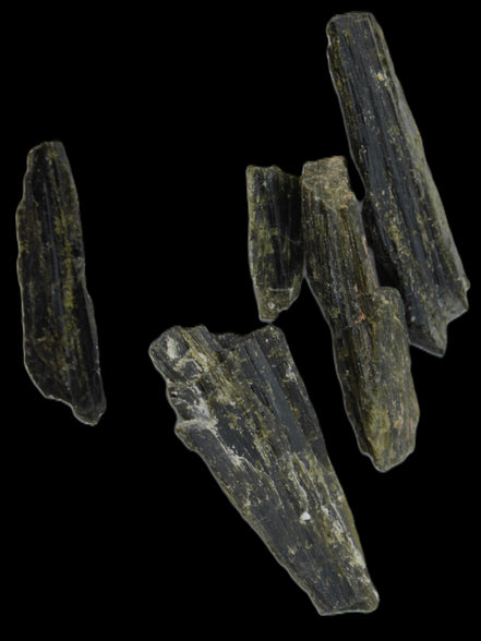 Epidote 4 crystals 24.5ct 5g in sunlight - Rocks and Things Store