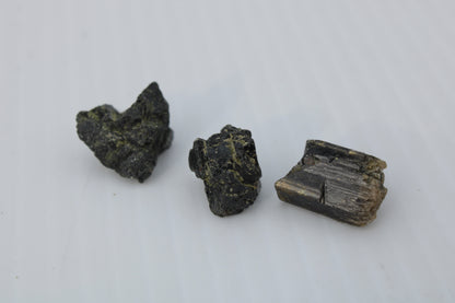 Epidote 3 clusters 52.8ct 10g Rocks and Things