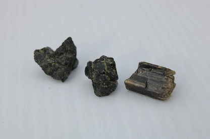 Epidote 3 clusters 52.8ct 10g Rocks and Things