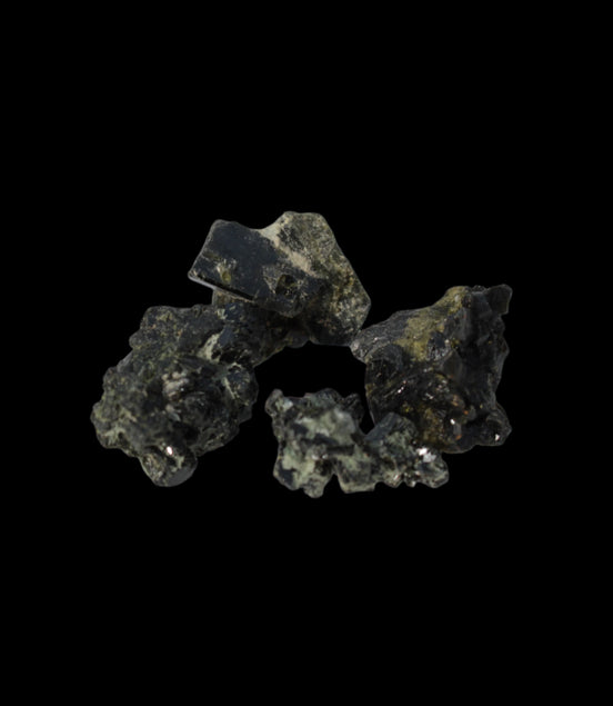 Epidote 4 clusters 50ct 10g in sunlight - Rocks and Things Store