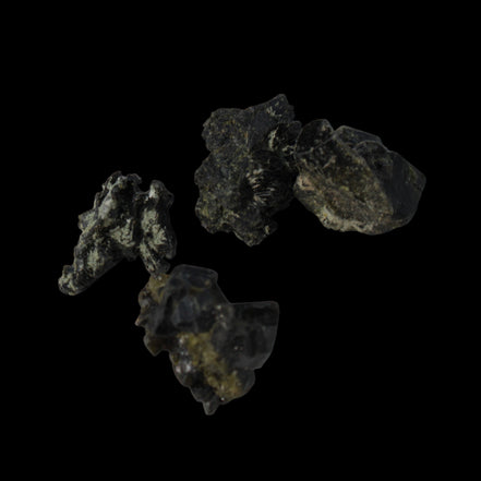 Epidote 4 clusters 50ct 10g in sunlight - Rocks and Things Store