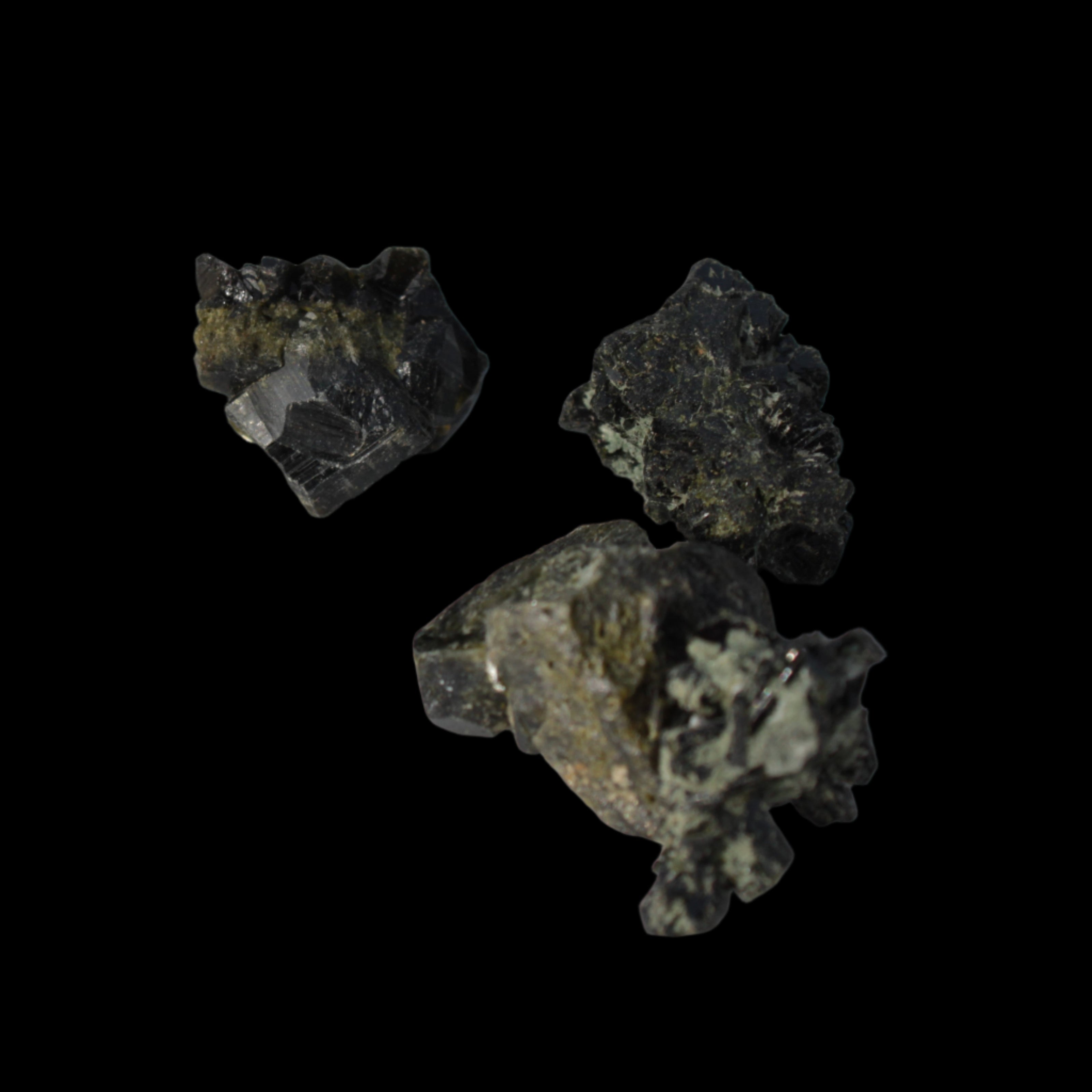 Epidote 4 clusters 50ct 10g in sunlight - Rocks and Things Store