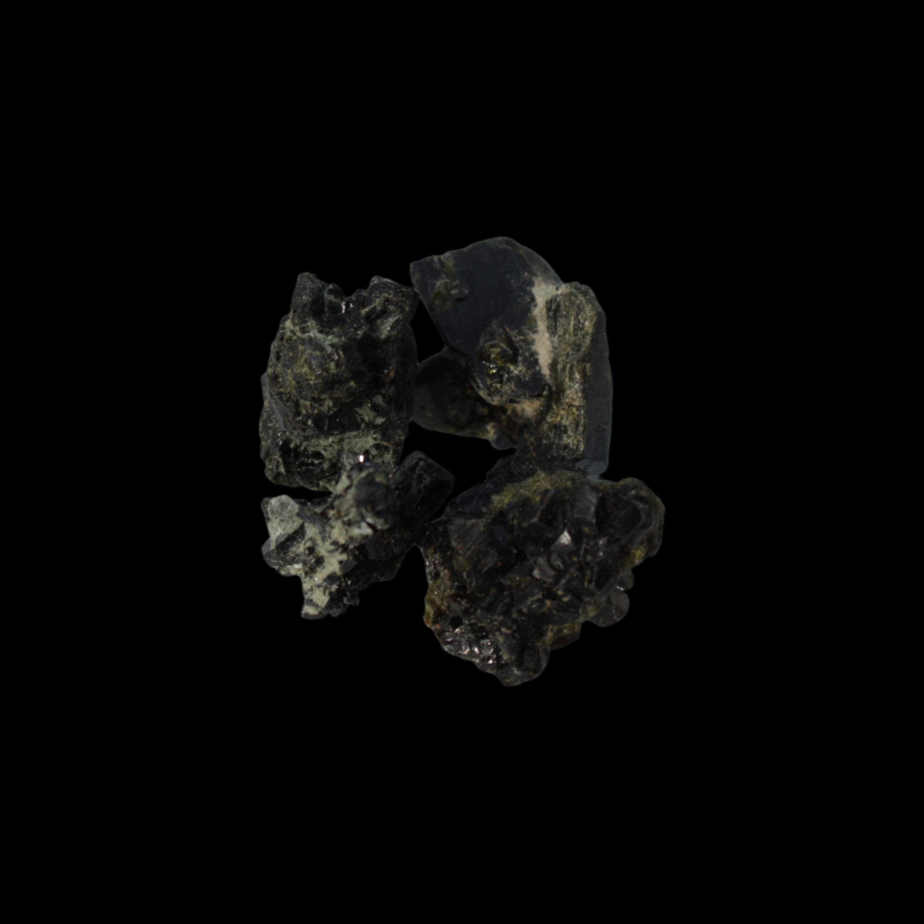 Epidote 4 clusters 50ct 10g in sunlight - Rocks and Things Store