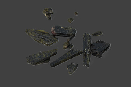 Epidote crystals and clusters 38ct 7.6g Rocks and Things